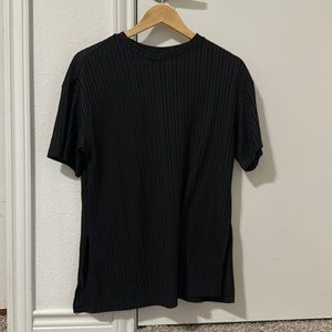 H&M black tee